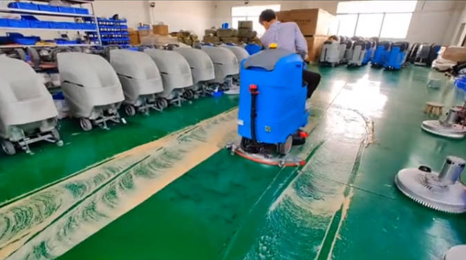 路氹城2023年还在用人工的物业保洁不妨试试洗地机吧