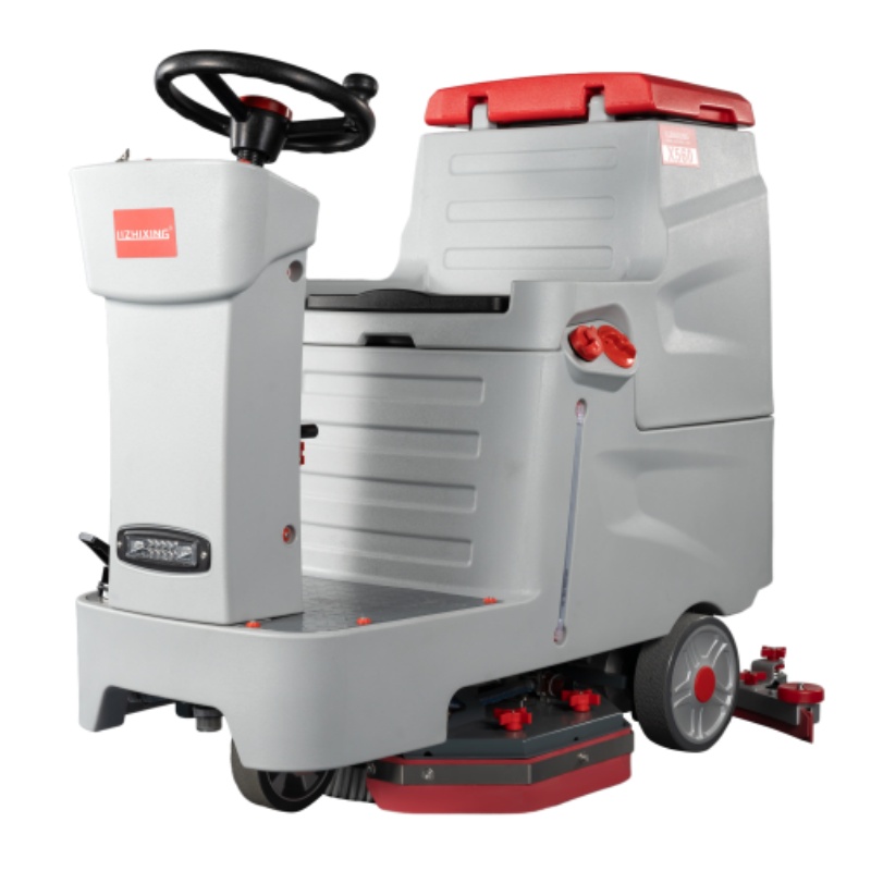 路氹城坦洁驾驶式洗地机X560