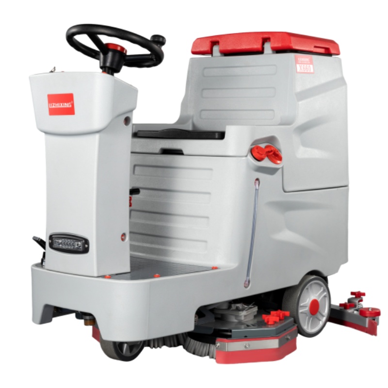 路氹城坦洁驾驶式洗地机X660